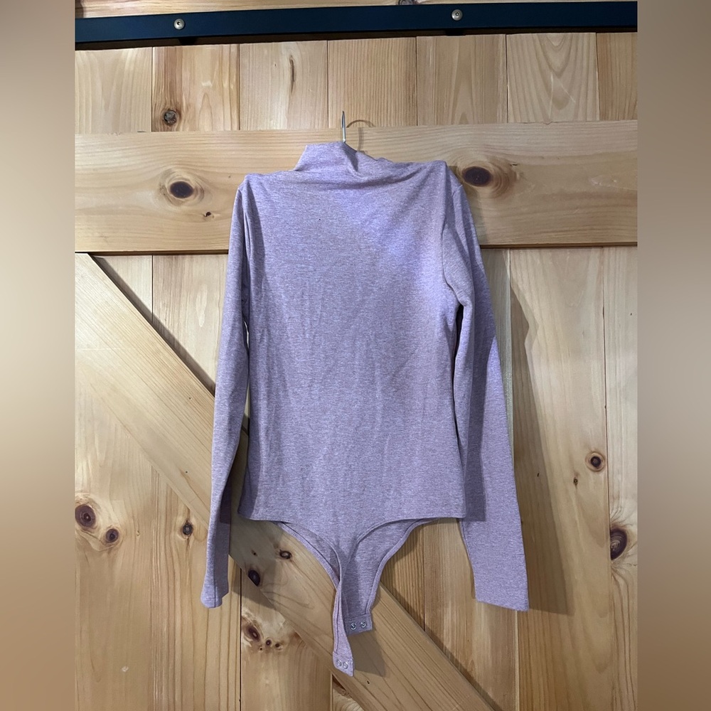 Express Body Contour Suit - Picture 2 of 3